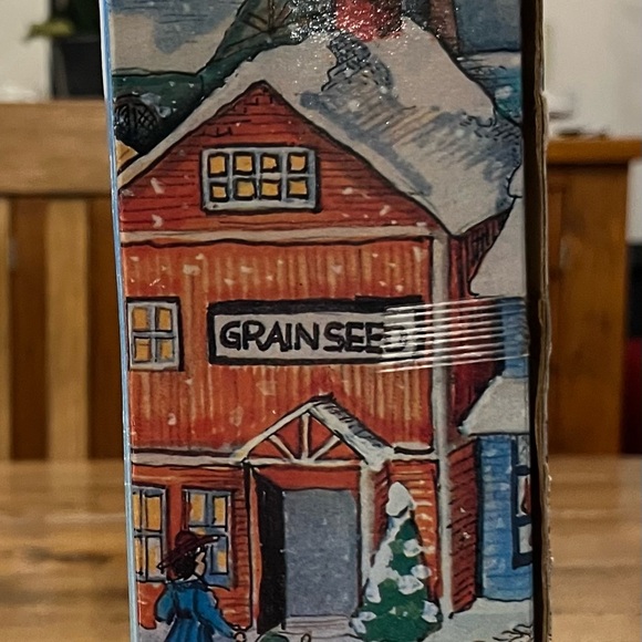 Dickensville Express Train Set - Picture 11 of 16